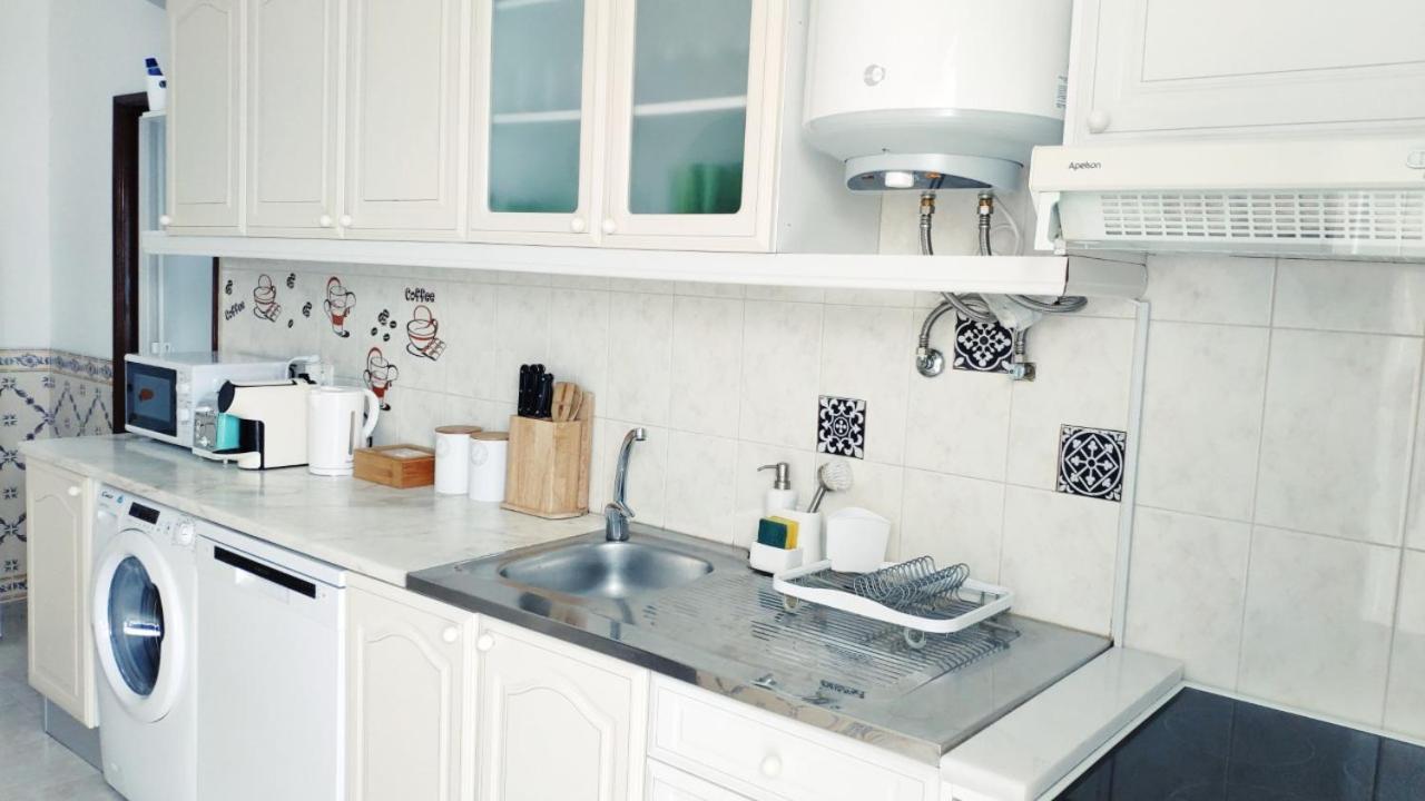 Lovely Apartment, 4 Min Best Beaches, Near Lisbon Centre Charneca  Exterior photo